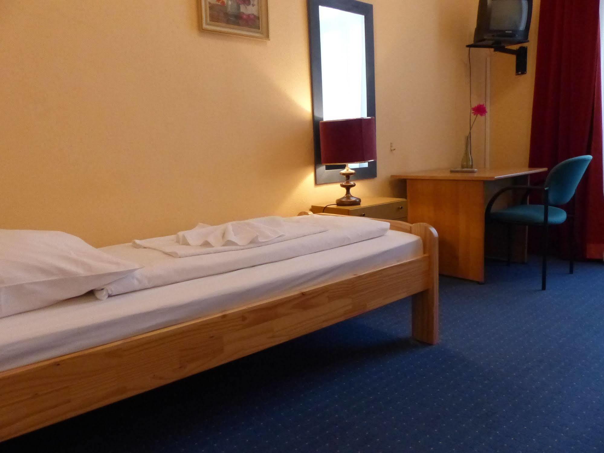 Hotel-Pension Spree Berlin Dış mekan fotoğraf